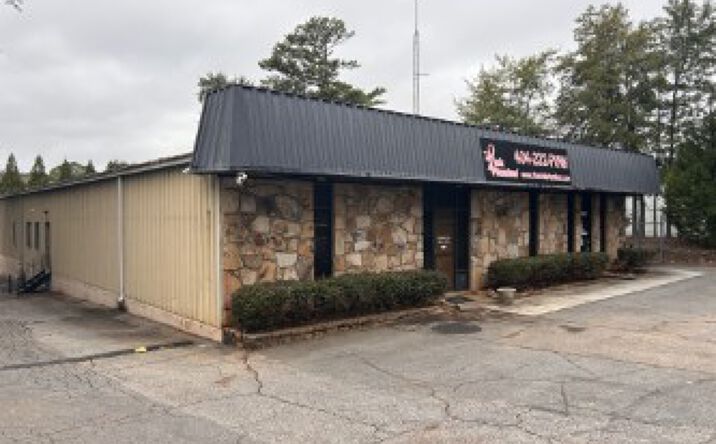 Pictures of Industrial property located at 2620 Mathews St, Smyrna, GA 30080 for sales - image #1