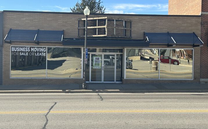Pictures of Retail property located at 113 S Main St, Stewartville, MN 55976 for sales - image #1