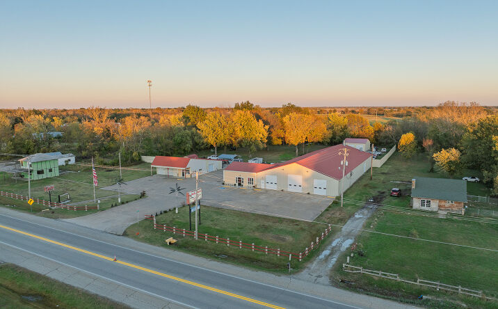 Pictures of Industrial, Mixed Use, Retail, Self Storage, Special Purpose property located at 412 N Mickey Mantle Blvd, Commerce, OK 74339 for sales - image #1