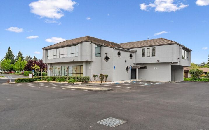 Pictures of Office property located at 1370 Medical Center Dr, Rohnert Park, CA 94928 for sales - image #1
