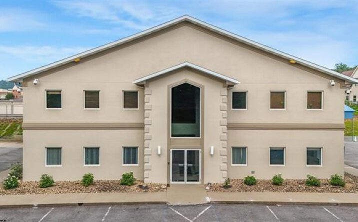 Pictures of Mixed Use, Office property located at 230 Lakewood Center, Morgantown, WV 26508 for sales - image #1