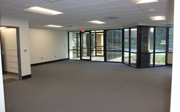 Pictures of Office property located at 1300 NW Jefferson Ct, Blue Springs, MO 64015 for sales - image #1