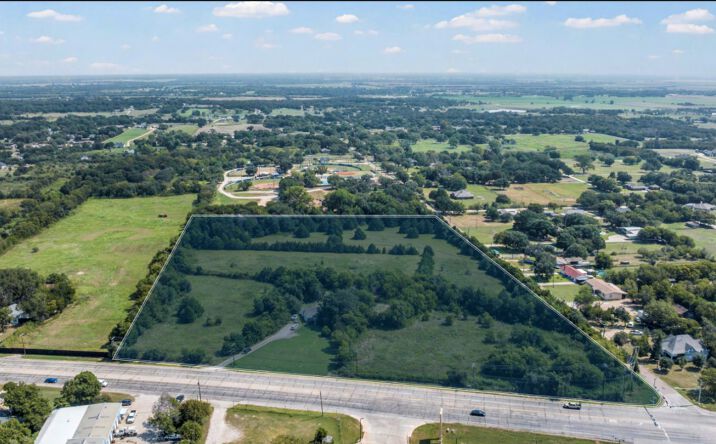 Pictures of Land property located at 802 S Robinson Dr, Waco, TX 76706 for sales - image #1