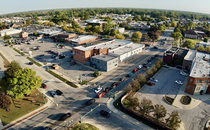 Pictures of Retail property located at 3519 Wayne Rd, Wayne, MI 48184 for sales - image #1