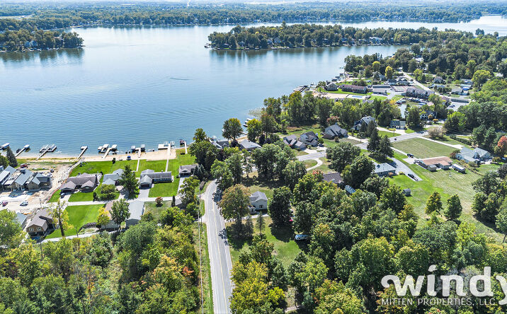 Pictures of Land, Mixed Use, Multifamily property located at 6206 Paw Paw Lake Rd, Coloma, MI 49038 for sales - image #1