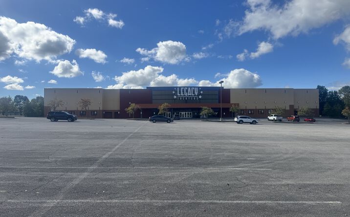 Pictures of Retail, Special Purpose property located at 3160 Linden Dr, Bristol, VA 24202 for sales - image #1