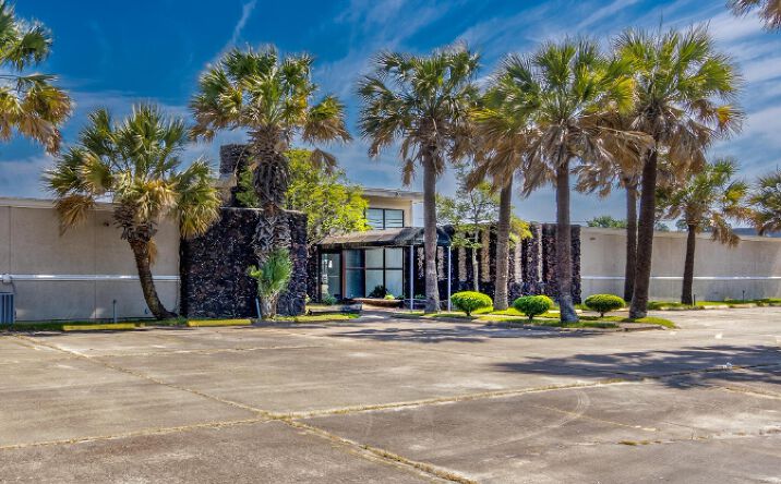 Pictures of Mixed Use, Office, Retail property located at 1907 Southmore Ave, Pasadena, TX 77502 for sales - image #1