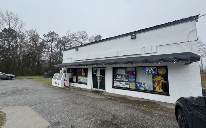 Pictures of Retail property located at 567 Gordon Hwy, Gordon, GA 31031 for sales - image #1