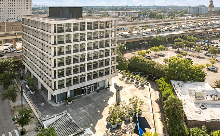 Pictures of Office property located at 1055 St Charles Ave, New Orleans, LA 70130 for sales - image #1