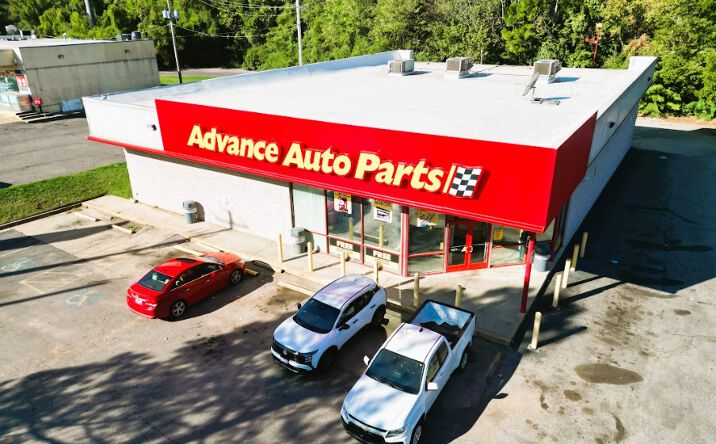 Pictures of Retail property located at 3535 Elvis Presley Blvd, Memphis, TN 38116 for sales - image #1