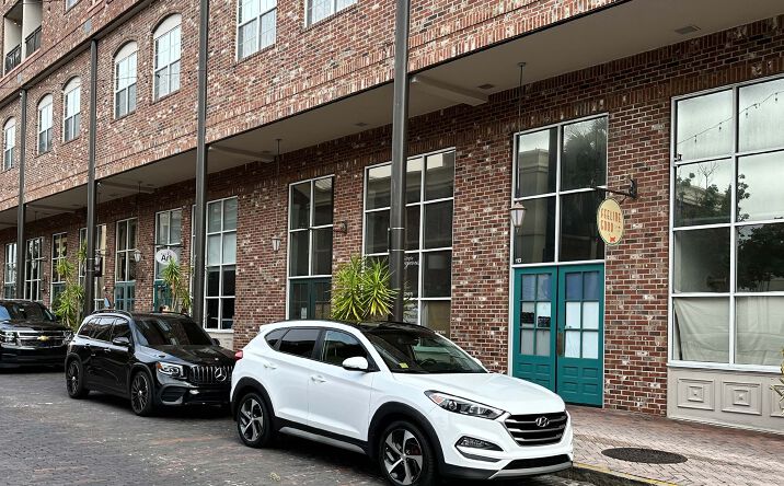 Pictures of Retail, Office property located at 201 SE 2nd Avenue, Suite #113, Gainesville, FL 32601 for sales - image #1