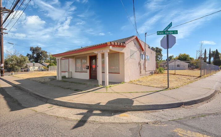 Pictures of Industrial, Mixed Use, Office, Retail property located at 3090 marysville blvd, Sacramento, CA 95815 for sales - image #1