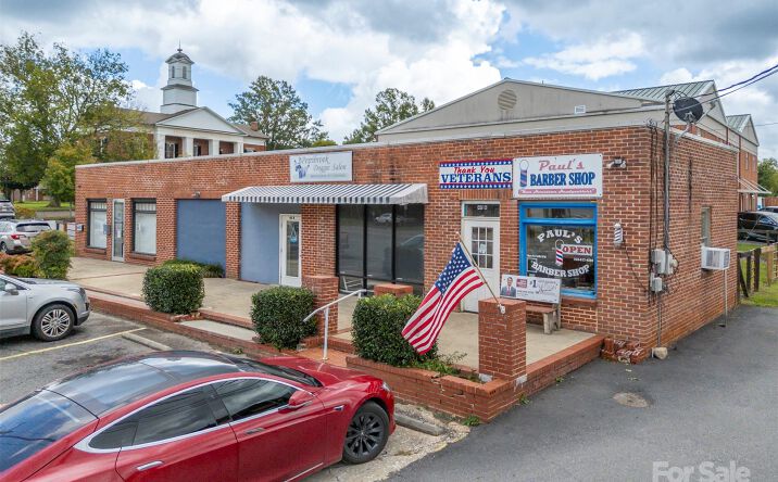 Pictures of Retail property located at 40 E Mills Street, Columbus, NC 28722 for sales - image #1