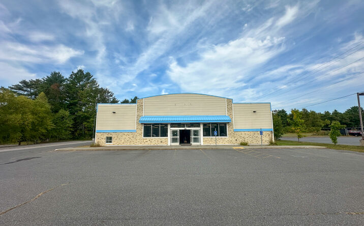 Pictures of Retail property located at 379 Wilton Rd, Farmington, ME 04938 for sales - image #1