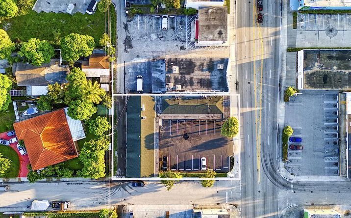 Pictures of Mixed Use, Office, Retail property located at 901 N. Dixie Highway, Lake Worth Beach, FL 33460 for sales - image #1
