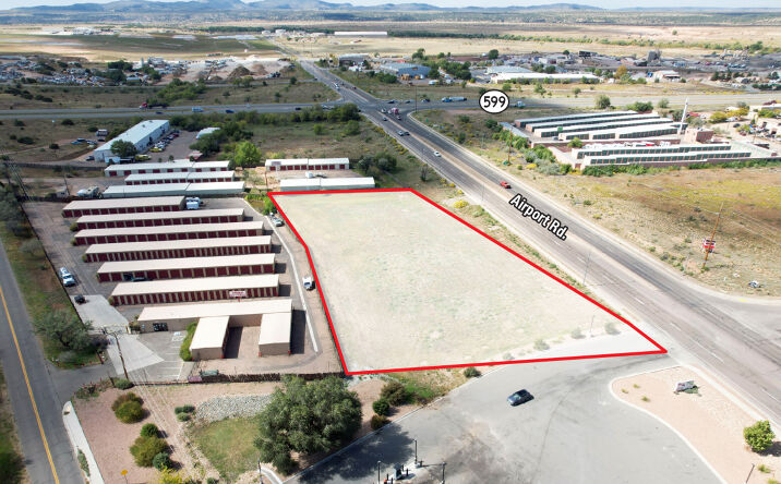 Pictures of Land property located at 7556 Airport Rd, Santa Fe, NM 87507 for sales - image #1