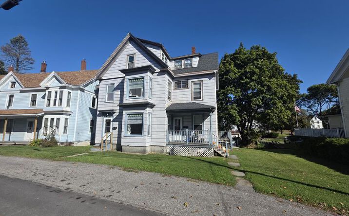 Pictures of Multifamily property located at 117 Limerock St, Rockland, ME 04841 for sales - image #1