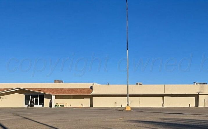 Pictures of Retail property located at 913 S Ash St, Perryton, TX 79070 for sales - image #1