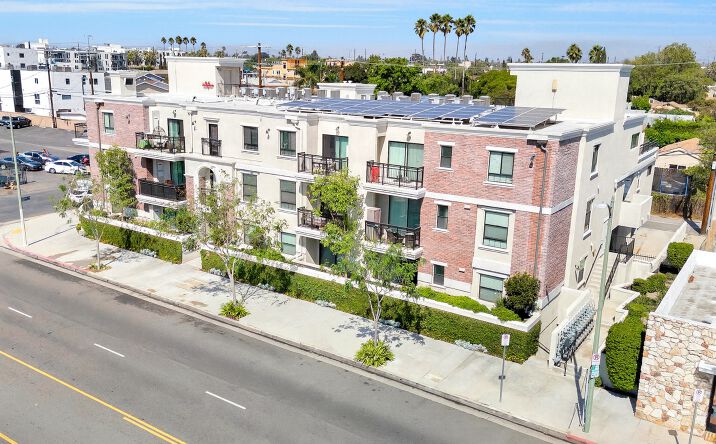 Pictures of Multifamily property located at 10455 Magnolia Blvd, Los Angeles, CA 91601 for sales - image #1