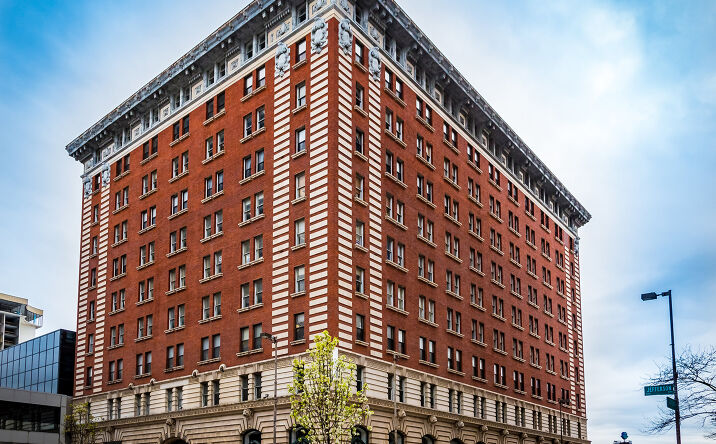 Pictures of Multifamily, Office property located at 425 Jefferson Ave, Toledo, OH 43604 for sales - image #1