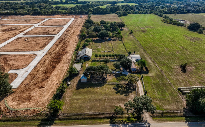 Pictures of Land property located at 21730 Stokes Rd, Waller, TX 77484 for sales - image #1