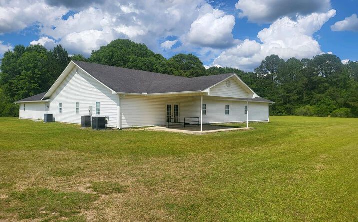 Pictures of Special Purpose property located at 330 Bird Dog, Nashville, GA 31639 for sales - image #1