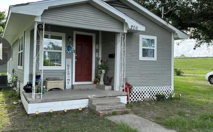 Pictures of Multifamily, Land property located at 206 N Booker St Street, Lake Charles, LA 70601 for sales - image #1