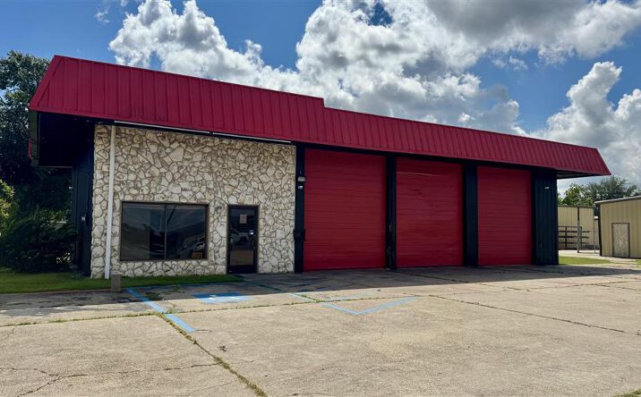 Pictures of Office property located at 1201 Gerstner Memorial Highway, Lake Charles, LA 70601 for sales - image #1
