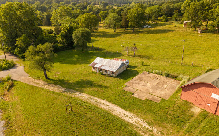 Pictures of Land property located at 2516 US Highway 63, Hardy, AR 72542 for sales - image #1