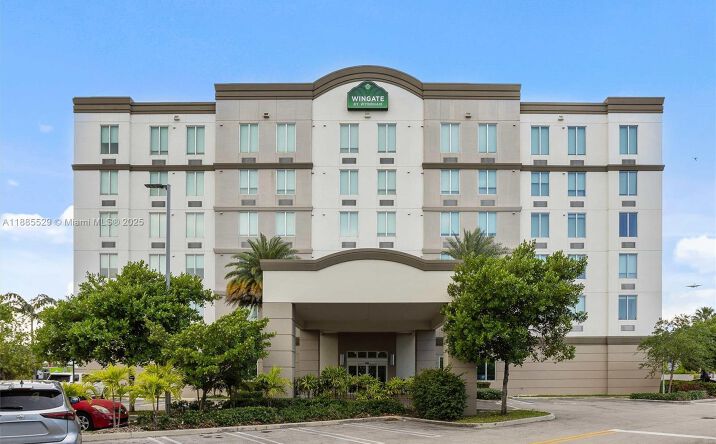 Pictures of Hospitality property located at 3755 NW 78th Ave, Doral, FL 33166 for sales - image #1