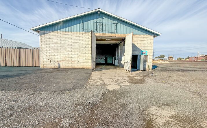 Pictures of Industrial property located at 937 NW Beaver St, Prineville, OR 97754 for sales - image #1