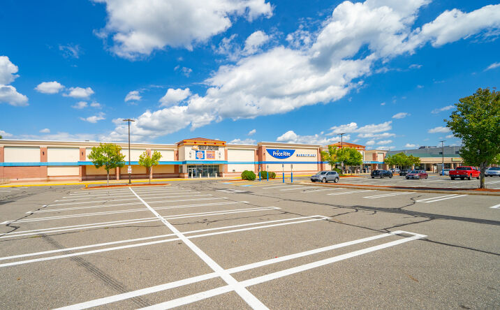 Pictures of Retail property located at 365 Lincoln St, Manchester, NH 03103 for sales - image #1