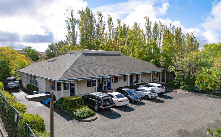 Pictures of Office property located at 131 Lynch Creek Way, Petaluma, CA 94954 for sales - image #1
