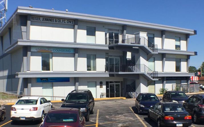 Pictures of Retail, Office property located at 1706 N Brady St, Davenport, IA 52803 for sales - image #1