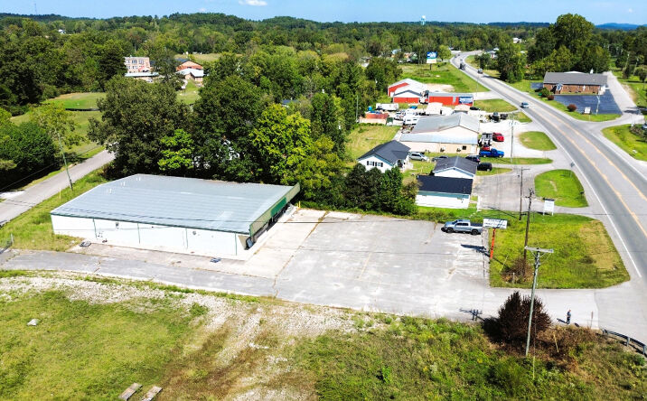 Pictures of Retail property located at 645 Lily School Rd, Corbin, KY 40701 for sales - image #1