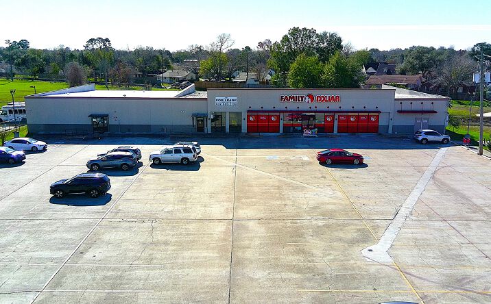 Pictures of Retail property located at 2706 Cherry Brook Ln, Pasadena, TX 77502 for sales - image #1