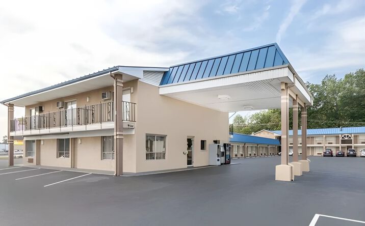 Pictures of Hospitality property located at 1414 John Harden Dr, Jacksonville, AR 72076 for sales - image #1