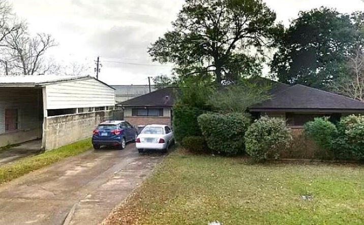 Pictures of Hospitality property located at 1102 Woods Dr, Liberty, TX 77575 for sales - image #1