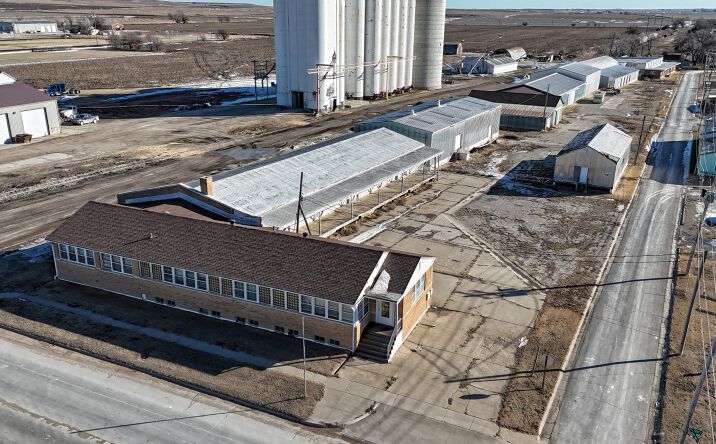 Pictures of Industrial, Mixed Use, Self Storage property located at 404 N 1st St, Osborne, KS 67473 for sales - image #1