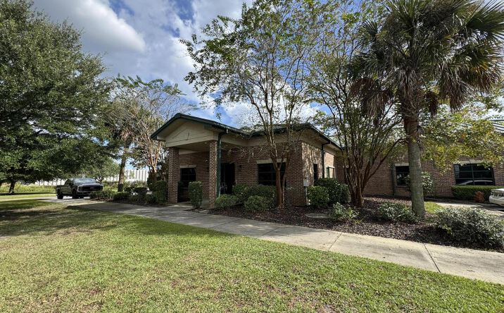 Pictures of Office property located at 3255 Industry Drive, North Charleston, SC 29418 for sales - image #1