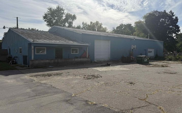 Pictures of Special Purpose property located at 19990 State line Road, South Bend, IN 46637 for sales - image #1