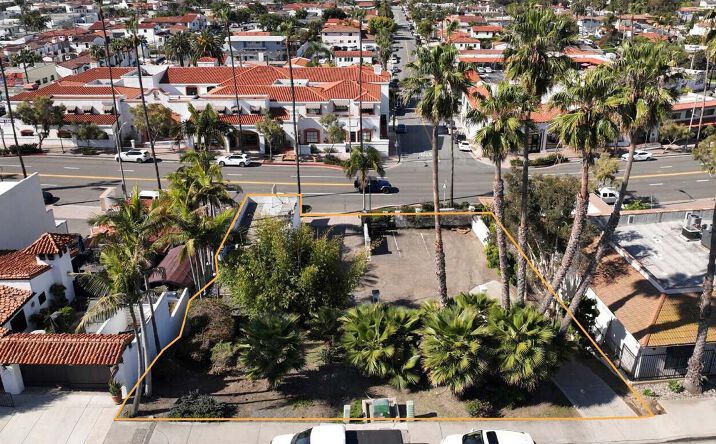 Pictures of Retail property located at 307-317 N El Camino Real, San Clemente, CA 92672 for sales - image #1