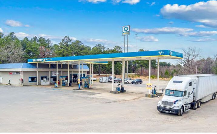 Pictures of Retail property located at 490 Caney Rd, Arkadelphia, AR 71923 for sales - image #1