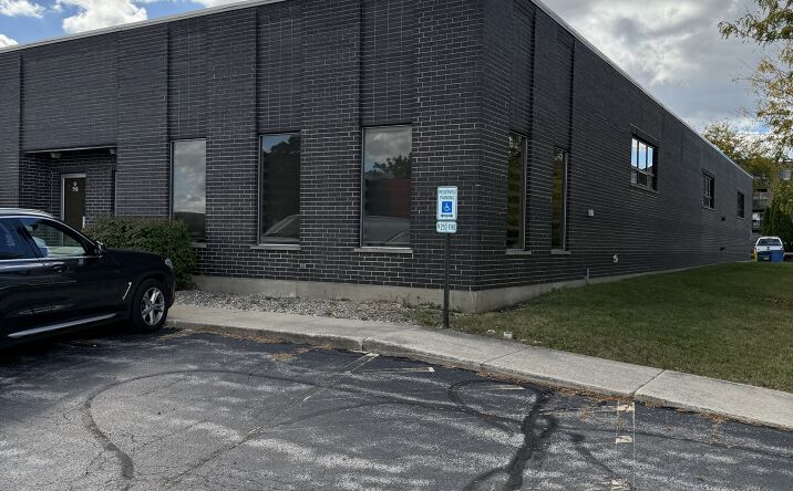 Pictures of Multifamily, Industrial, Office property located at 700 Bonnie Ln, Elk Grove Village, IL 60007 for sales - image #1