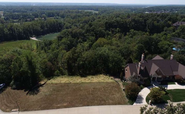 Pictures of Land property located at 64 Castle Bluff, St. Peters, MO 63304 for sales - image #1