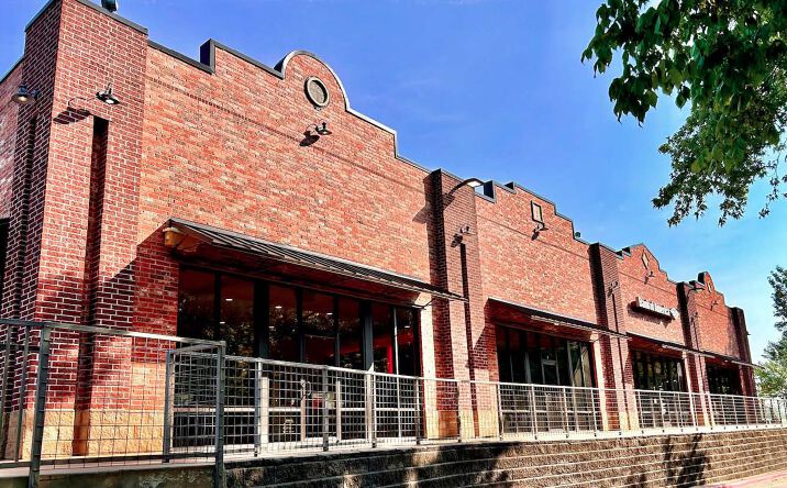 Pictures of Retail property located at 2737 Martin Luther King Junior Boulevard, Fayetteville, AR 72701 for sales - image #1