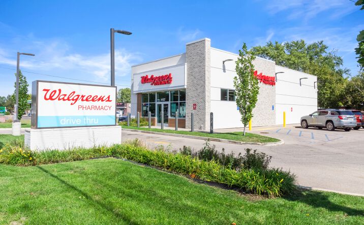 Pictures of Retail property located at 4157 Red Arrow Hwy, Stevensville, MI 49127 for sales - image #1