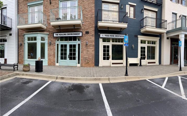 Pictures of Office property located at Parkway SE, Smyrna, GA 30080 for sales - image #1