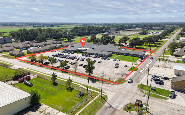 Pictures of Office property located at 1000 Plantation Rd, Thibodaux, LA 70301 for sales - image #1