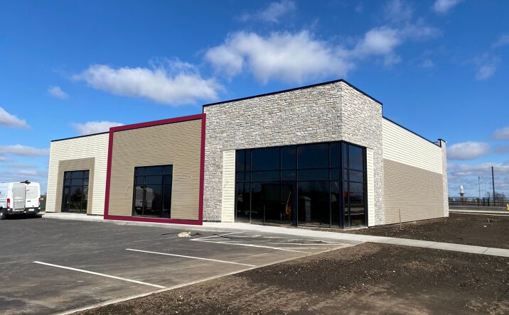 Pictures of Office, Retail property located at 6792 Friendship Path, Bettendorf, IA 52722 for sales - image #1